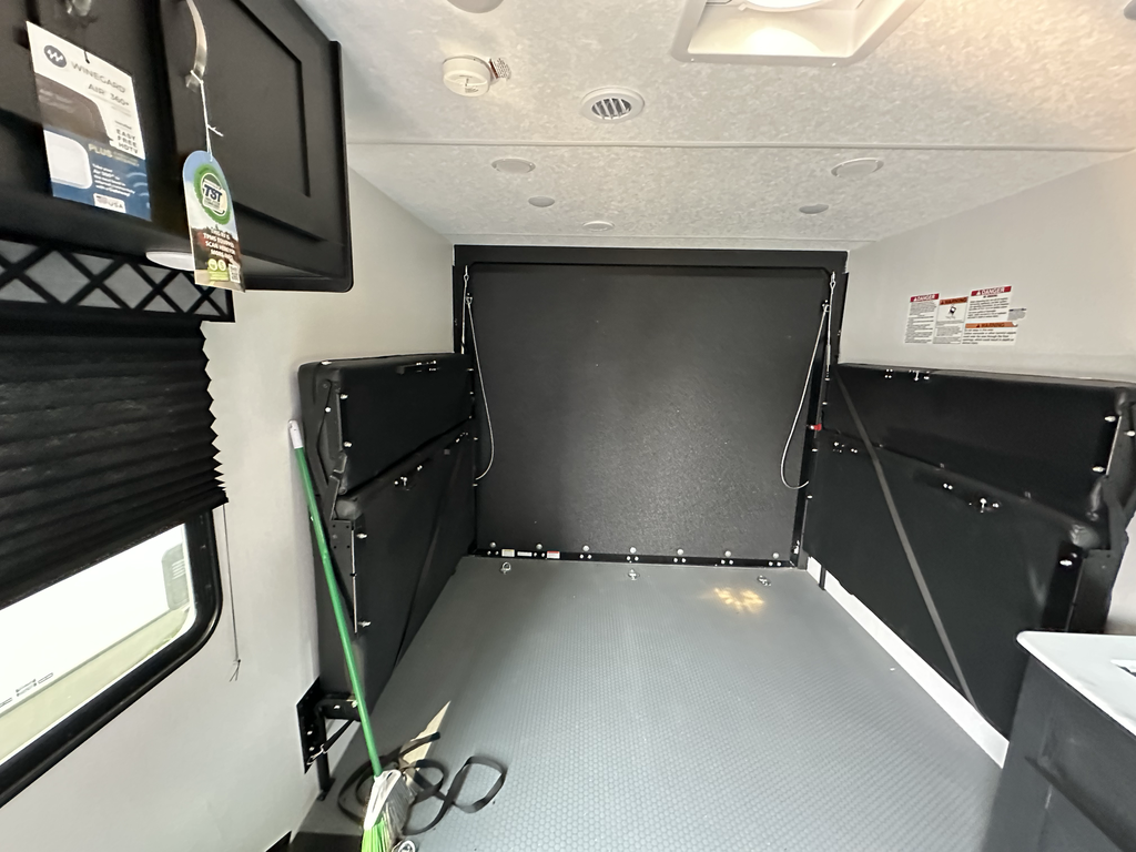 2023 SALEM HEMISPHERE 22RBHL