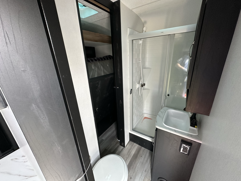 2023 SALEM HEMISPHERE 22RBHL