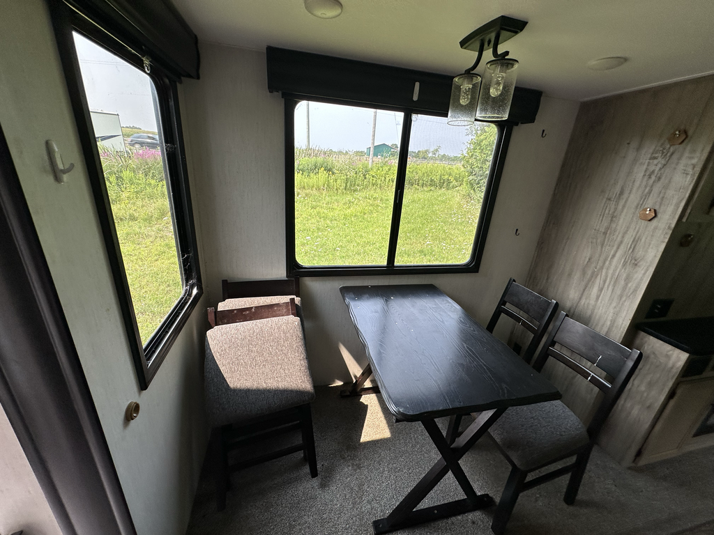 2022_ForestRiver_3550SUITE