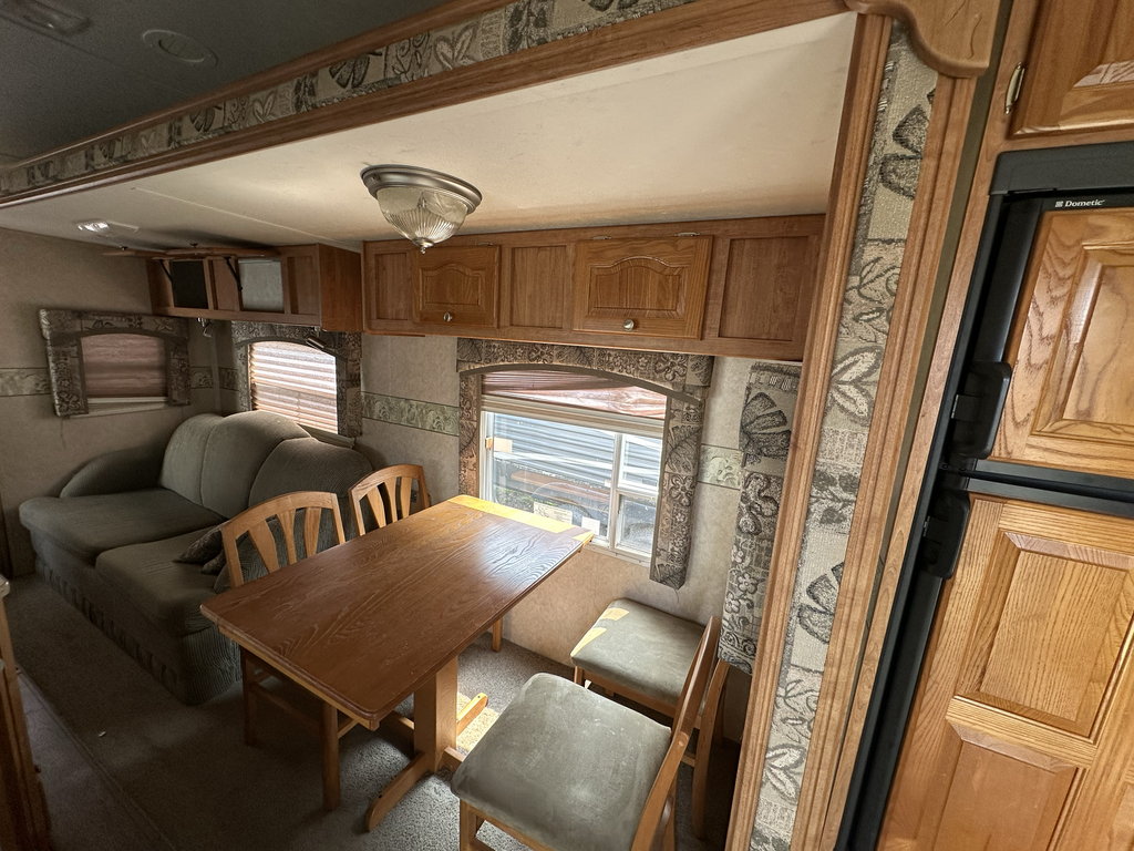 2006_FOREST_RIVER_8288SS