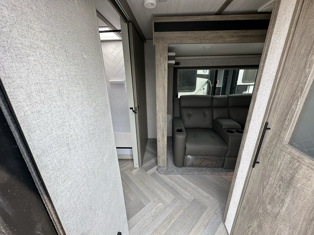 2021_SALEM_HEMISPHERE_25RBHL