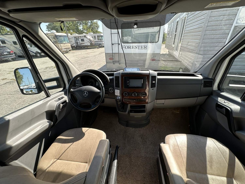 2017_Mercedes1_2401S