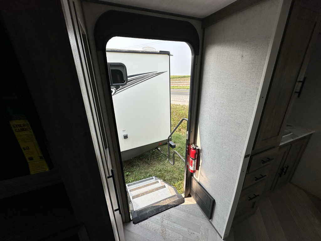 2021_SALEM_HEMISPHERE_25RBHL