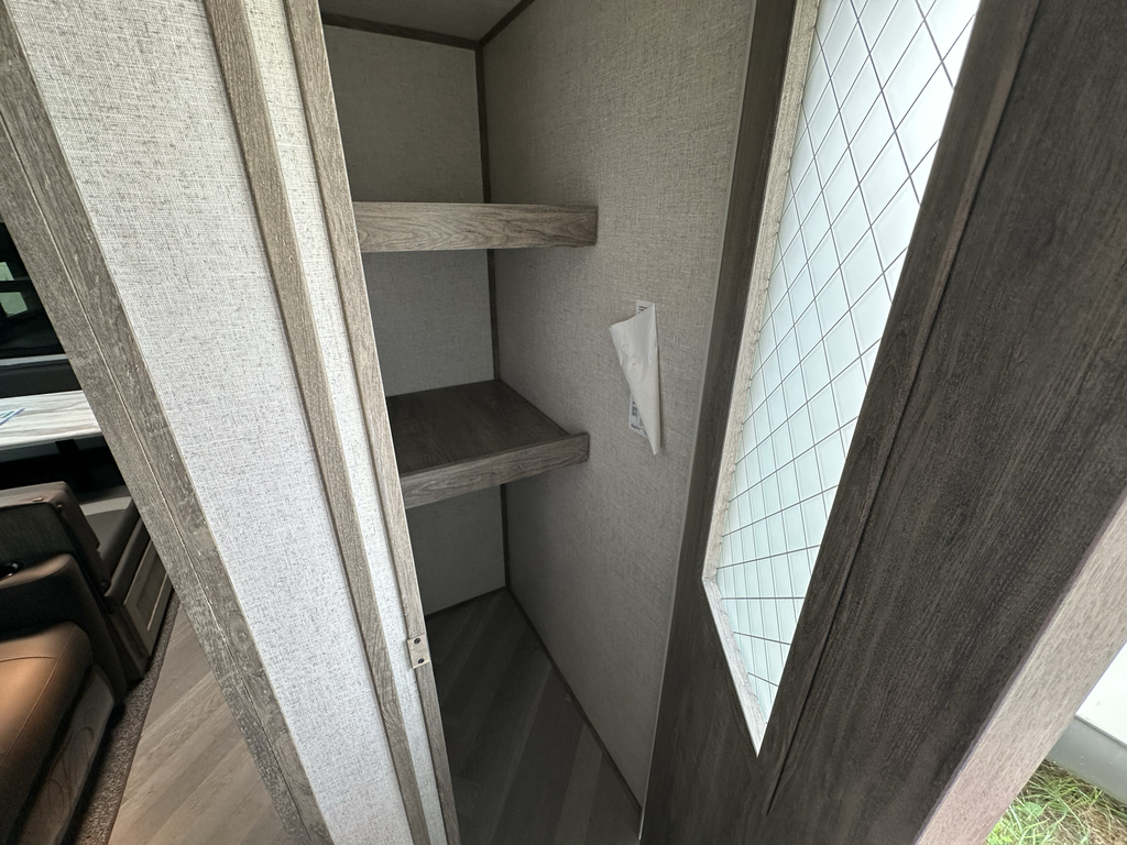 2021_SALEM_HEMISPHERE_25RBHL