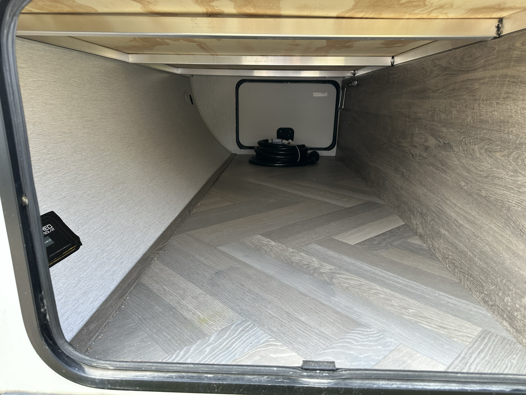 2021_SALEM_HEMISPHERE_26BHHL