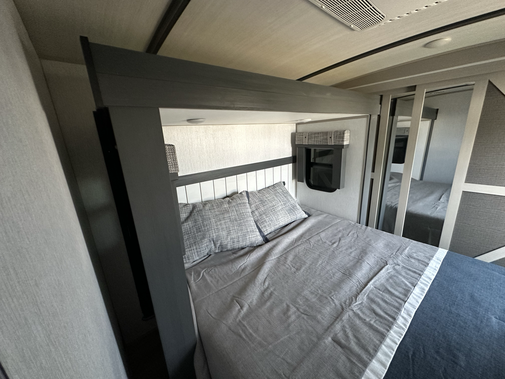 2022 SALEM HEMISPHERE 356QB