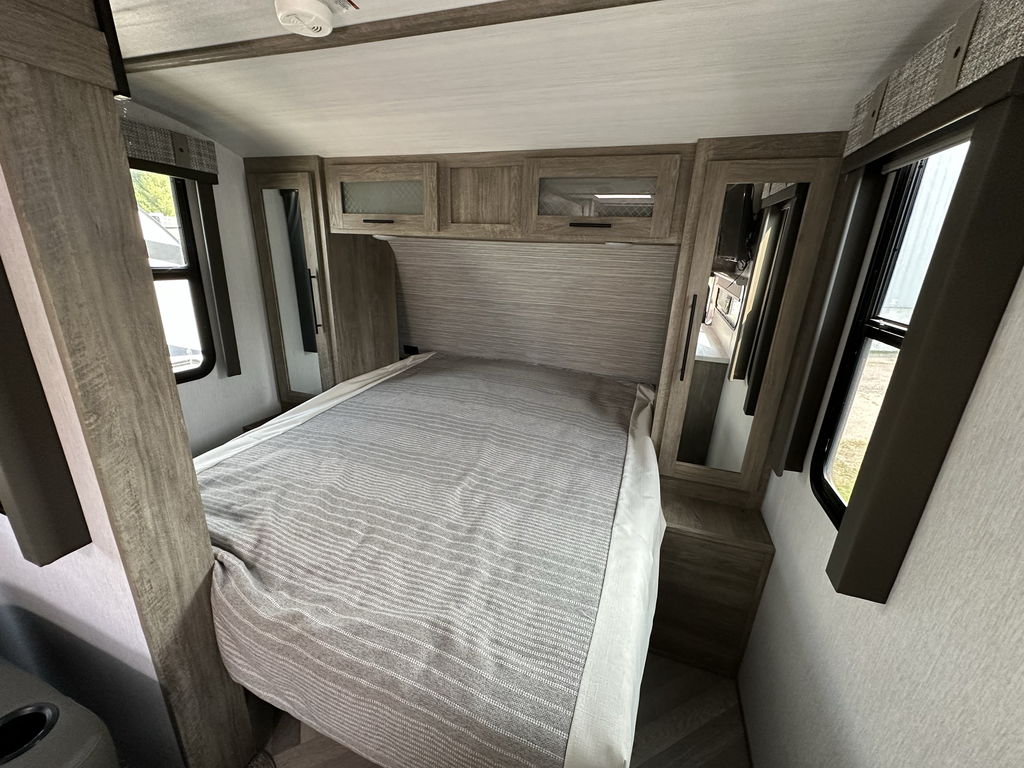 2022_SALEM_HEMISPHERE_19RBHL